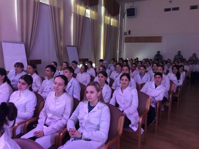 Посвящение в студенты «День белого халата»